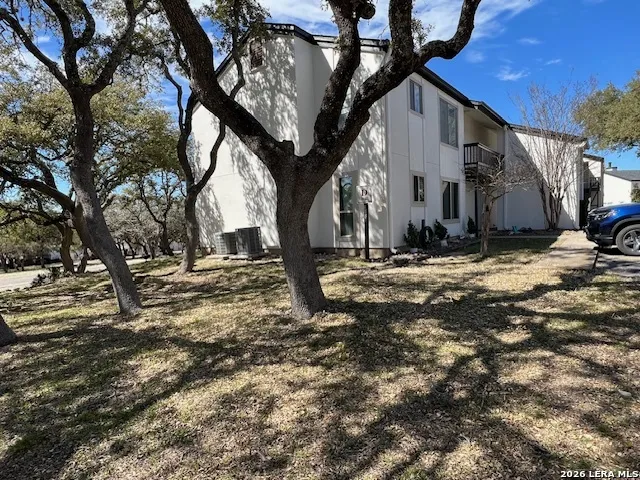 1185 Parkview Drive #APT D24 Canyon Lake, TX 78133