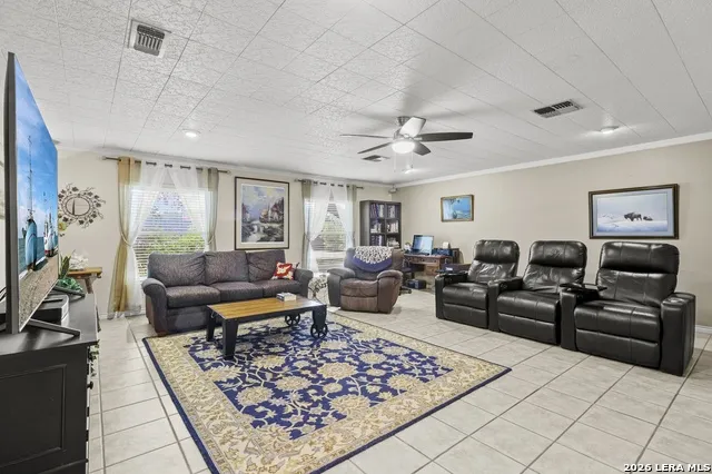 9477 WINDWOOD DR Boerne, TX 78006
