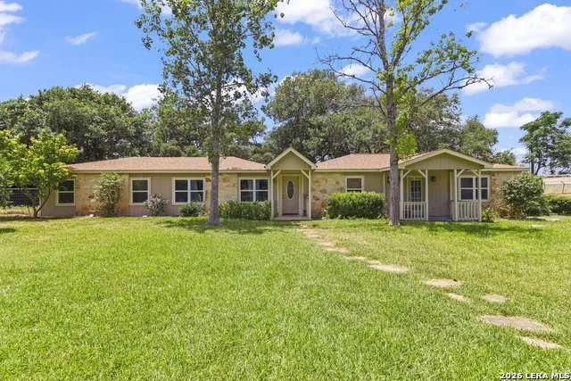 9477 WINDWOOD DR Boerne, TX 78006