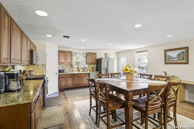 9477 WINDWOOD DR Boerne, TX 78006