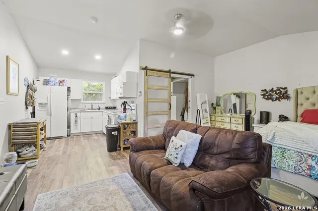 9477 WINDWOOD DR Boerne, TX 78006