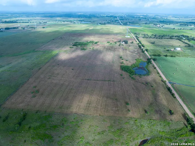 01 Berger Road Schulenburg, TX 78945