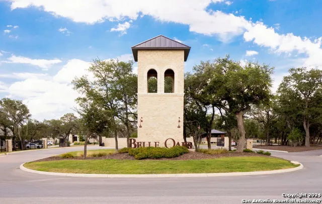 950 BELLE OAKS BLVD Bulverde, TX 78163