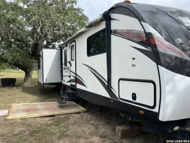 3084 CR 442 Stockdale, TX 78160
