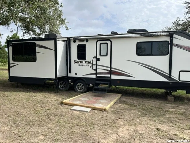3084 CR 442 Stockdale, TX 78160