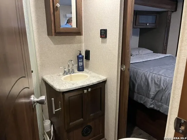 3084 CR 442 Stockdale, TX 78160