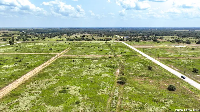 000 Teal Ln Columbus, TX 78934