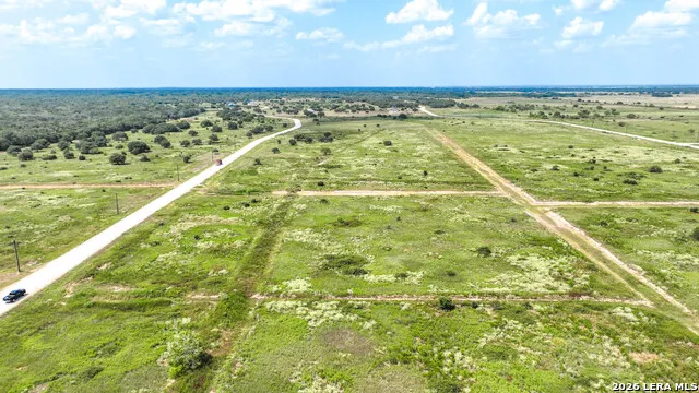 5471 Teal Ln Columbus, TX 78934