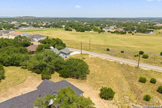 223 Peter Kleid Loop Blanco, TX 78606
