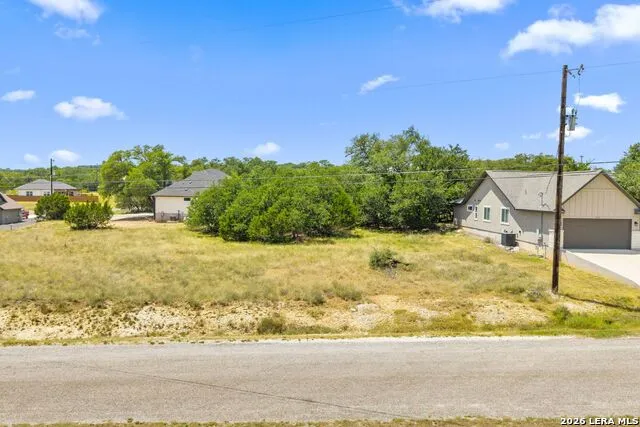 223 Peter Kleid Loop Blanco, TX 78606