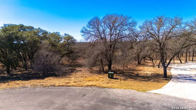 109 Calvary Dr Adkins, TX 78101
