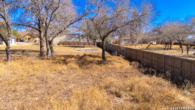 109 Calvary Dr Adkins, TX 78101