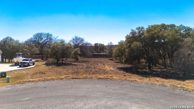 109 Calvary Dr Adkins, TX 78101
