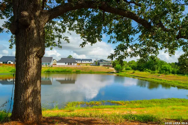 132 Woodbridge Court La Vernia, TX 78121