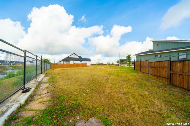 132 Woodbridge Court La Vernia, TX 78121