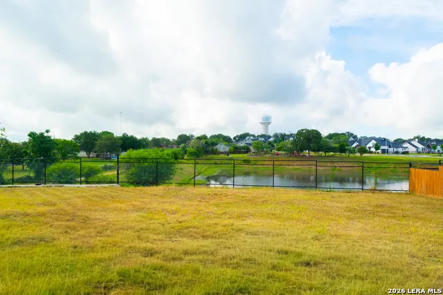 132 Woodbridge Court La Vernia, TX 78121