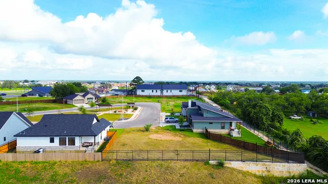 132 Woodbridge Court La Vernia, TX 78121