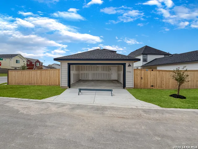 5506 DAYLIGHT DR New Braunfels, TX 78130