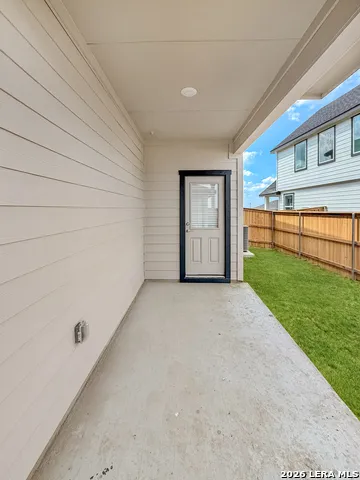 5506 DAYLIGHT DR New Braunfels, TX 78130