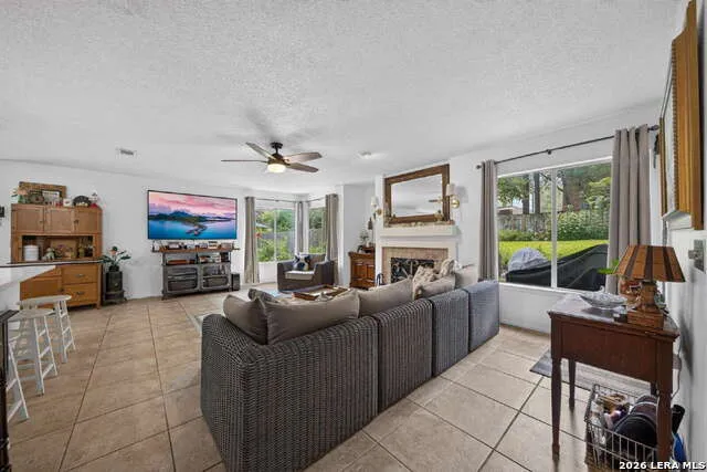 13611 Thessaly Universal City, TX 78148