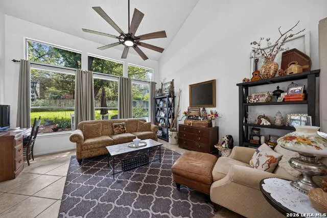 13611 Thessaly Universal City, TX 78148