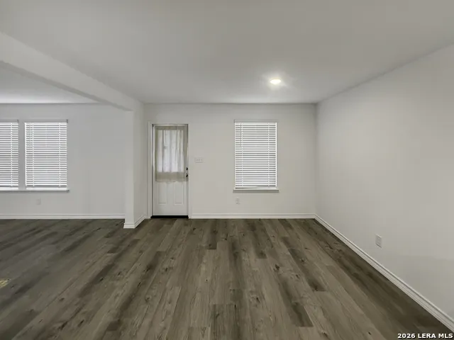 819 Bluegrass Pt New Braunfels, TX 78130