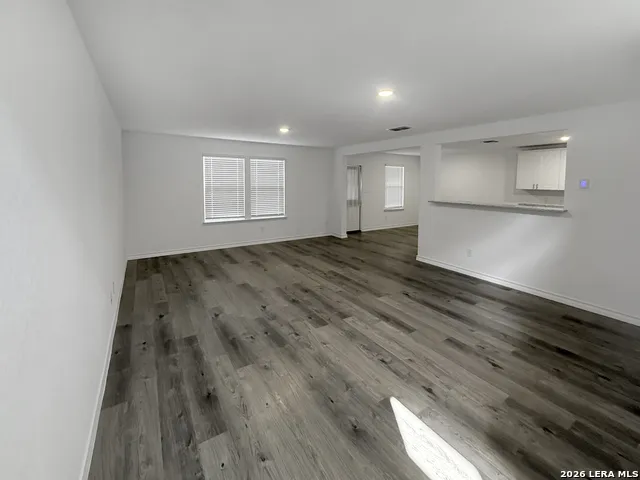 819 Bluegrass Pt New Braunfels, TX 78130
