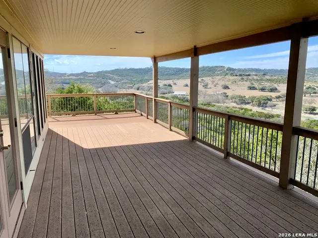 305 STATE HIGHWAY 46 W Boerne, TX 78006