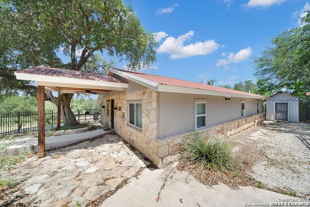690 Windrush Canyon Lake, TX 78133