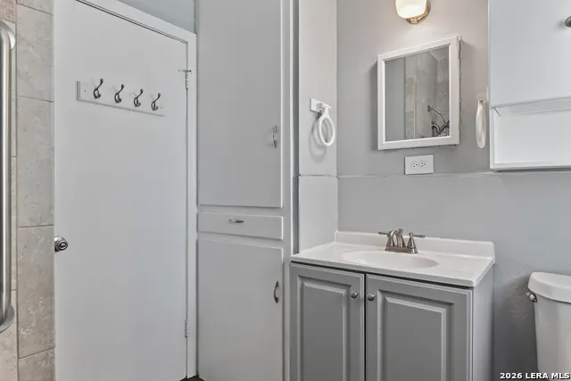 1322 W Malone San Antonio, TX 78225