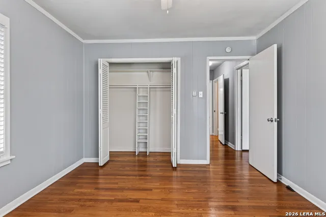1322 W Malone San Antonio, TX 78225