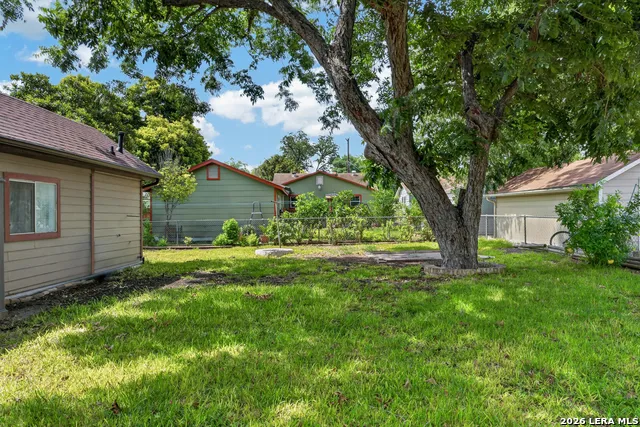 1322 W Malone San Antonio, TX 78225