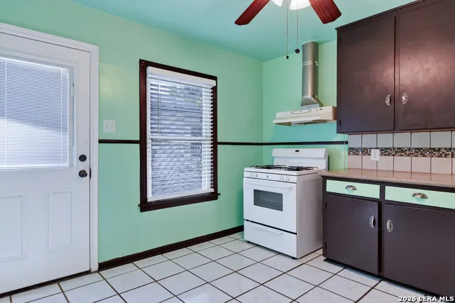 1322 W Malone San Antonio, TX 78225