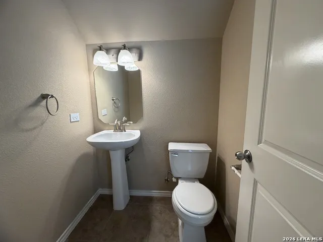 27039 TRINITY BND San Antonio, TX 78261