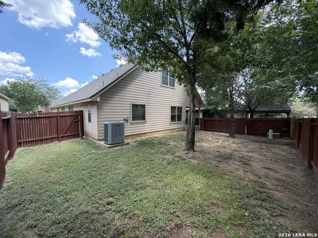 27039 TRINITY BND San Antonio, TX 78261