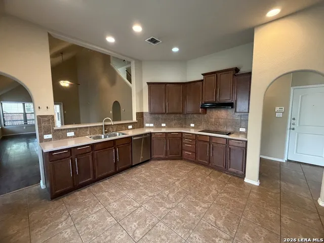 27039 TRINITY BND San Antonio, TX 78261