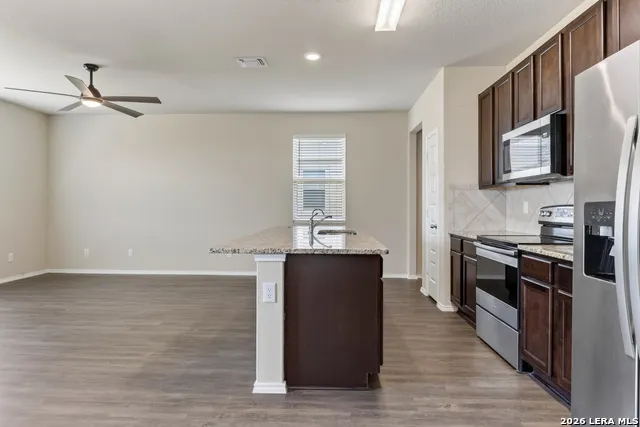 10610 GREEN LAKE DR San Antonio, TX 78223