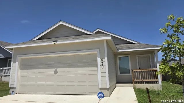 430 Sarah Way Marion, TX 78124