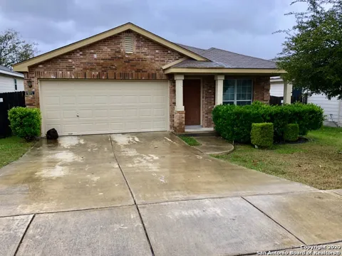 671 Rattler Bluff