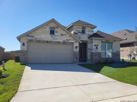 1233 Fox Wing Way