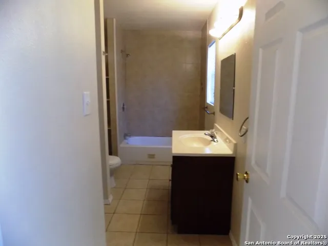 636 W Norwood San Antonio, TX 78212