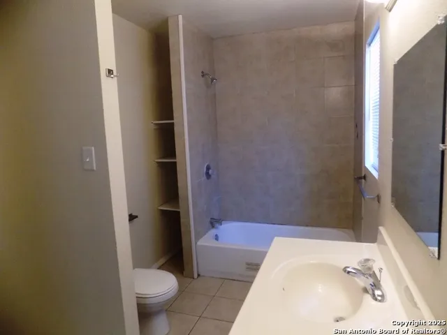 636 W Norwood San Antonio, TX 78212