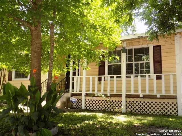 636 W Norwood San Antonio, TX 78212