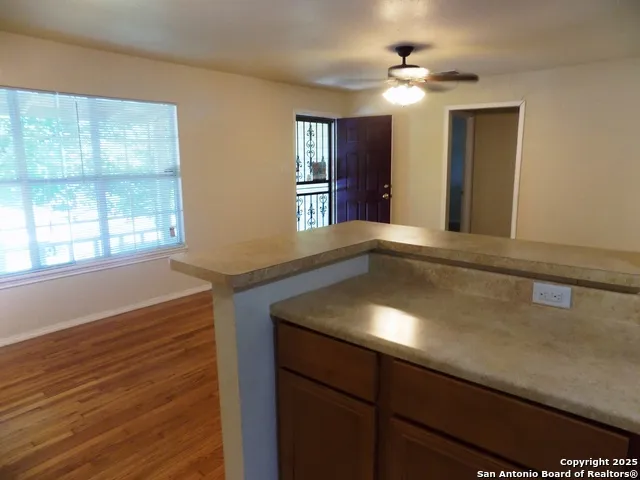 636 W Norwood San Antonio, TX 78212