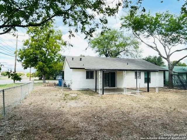 827 DUNWOODIE DR San Antonio, TX 78219