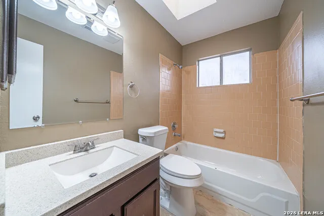 821 Meadow Stone Converse, TX 78109