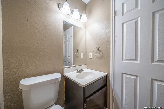 821 Meadow Stone Converse, TX 78109