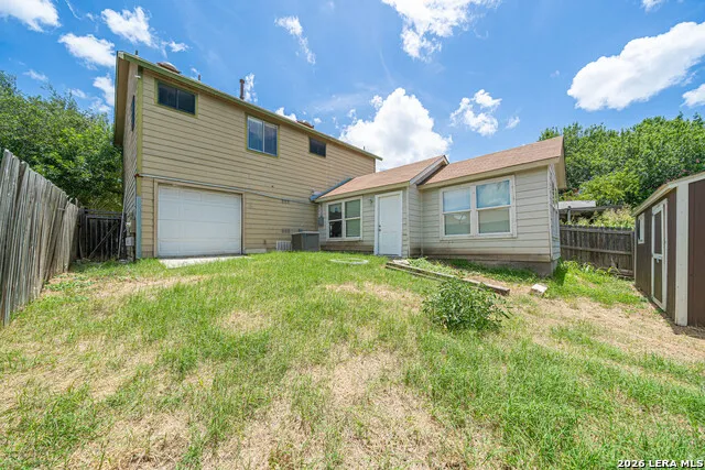 821 Meadow Stone Converse, TX 78109