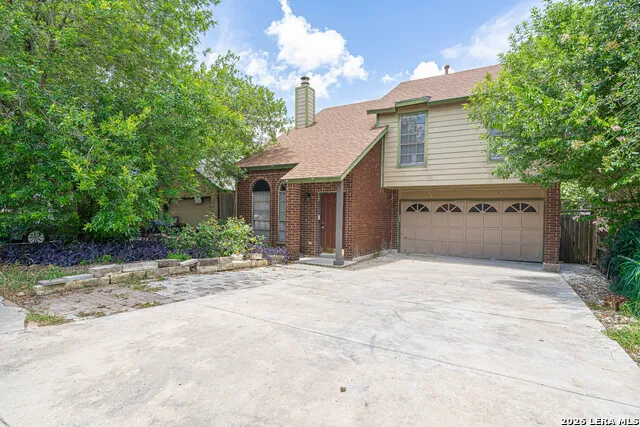 821 Meadow Stone Converse, TX 78109