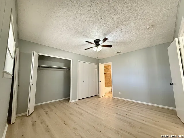 705 WOODCREST CIR New Braunfels, TX 78130
